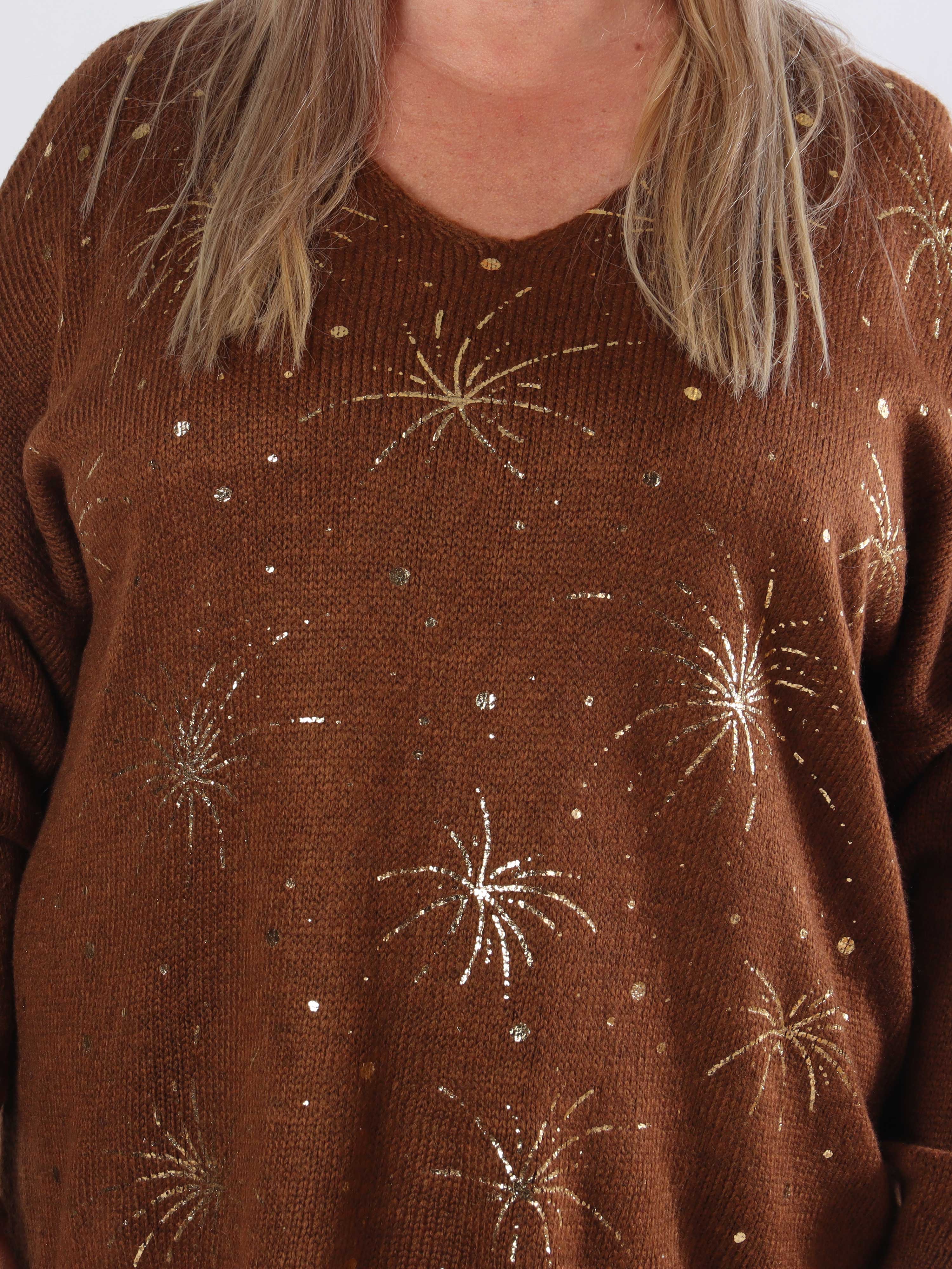 Omaria - Stickad plus size blus med fyrverkerier på